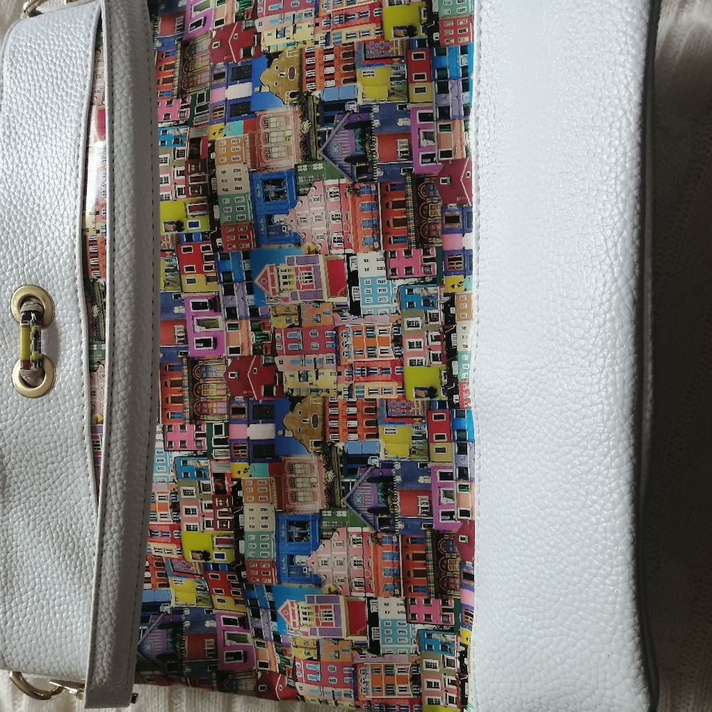 Handbag - Picture 7 of 9